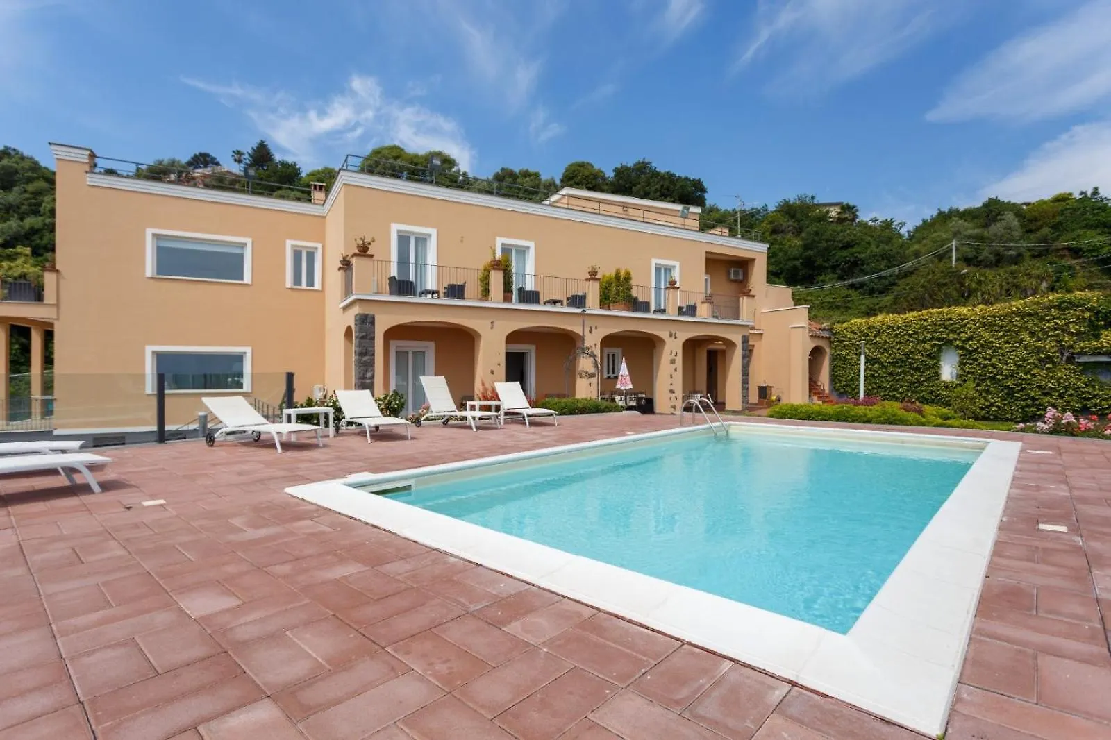 B&B Villa Etelka Aci Castello
