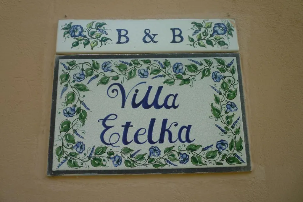 B&B Villa Etelka Aci Castello