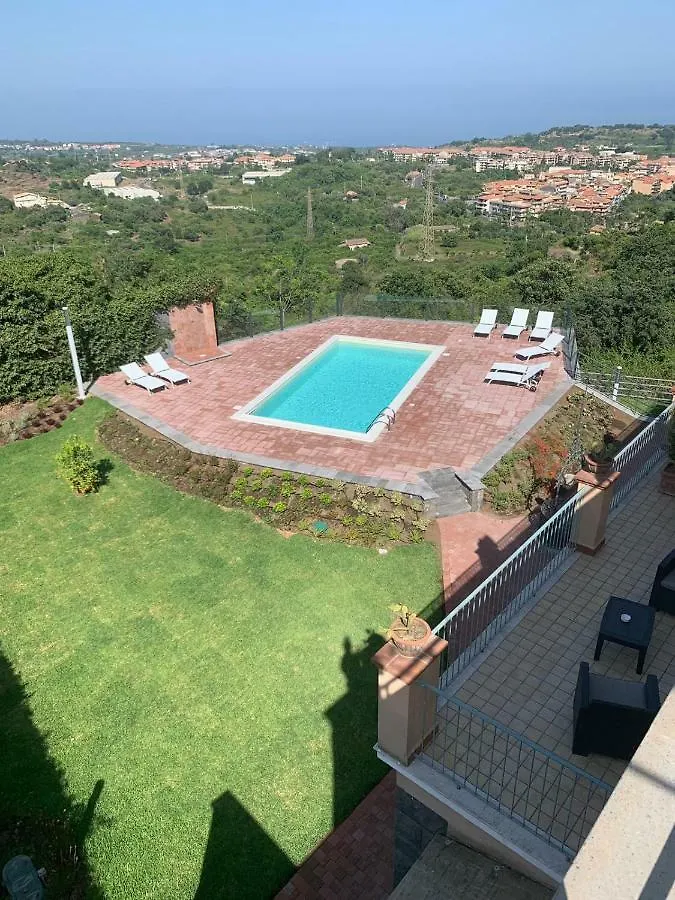 Bed & Breakfast B&B Villa Etelka Aci Castello